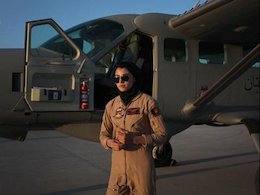 خلبان محجبه نیروهای هوایی+عکس خلبان محجبه