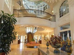 کاخ مجلل یک پولدار تهرانی در رشت/تصاویر  خانه لوکس