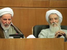 جامعتین برای انتخابات خبرگان فهرست مشترک می دهند موحدی کرمانی و یزدی