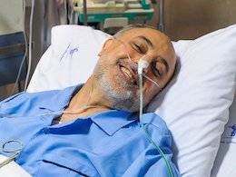 عیادت مسئولان از صالحی