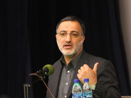 اينكه ميگويند پرونده هسته ای پرونده رهبری است حرف نادرست و ظلم به رهبر است/ هر كجا كم می آورند به گردن رهبری می اندازند علیرضا زاکانی431