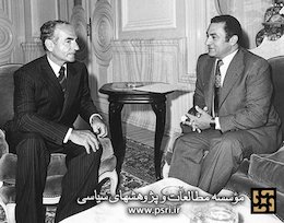 انگلیسیها فیلم زندگی محمد رضا پهلوی را میسازند
 حسني مبارك و محمد رضا پهلوي