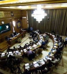 قالیباف: ۳۰۰ متر تخلف در ۶۹ هزار متر مربع بنا، امری طبیعی است/ قناعتی: بحث بر سر ۱۰ هزار متر تخلف است نه ۳۰۰ متر
 شورای شهر/2