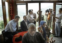 کوچکترین بازیگر سریال پایتخت۴+عکس پشت صحنه پایتخت۴