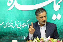 نقوی حسینی: اصلاح طلبانی که لباس اصولگرایی پوشیده بودند، هویتشان فاش شد سید حسین نقوی حسینی در حاشیه بازدید از سایت «نماینده»