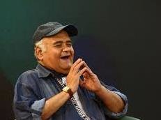 اکبرعبدی در نقش یک زن بدحجاب+عکس اکبر عبدی 43