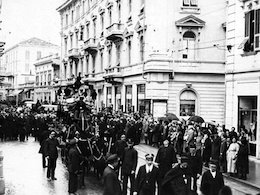 تشییع جنازه محمدعلی شاه در ایتالیا+عکس تشییع جنازه محمدعلی شاه