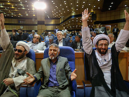 جزئیات مجمع عمومی خانه احزاب/ ۱۴ پیشنهاد احزاب برای اصلاح بندهای ۱۵ و ۲۲ اساسنامه مجمع خانه احزاب