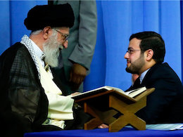بغض رهبر انقلاب هنگام تلاوت قاری نوجوان قاری قرآن-رهبری
