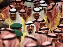 اعتراف آل سعود درباره فتوای تاریخی امام: آقای فهد، برو جماران و دست و پای خمینی را ببوس آل سعود 43