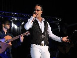 شبکههای ماهوارهای شما را خواننده نمیکنند شهرام شکوهی43