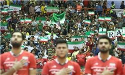 حضور بانوان لهستانی در سالن آزادی بازی لهستان