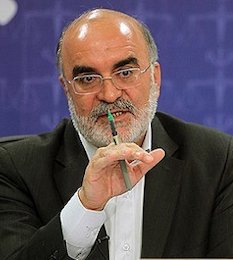وزیر اقتصاد به خاطر عزل ۹ مدیر متخلف تحت فشار است/بدهی۱۷۰میلیاردی خانواده مدیرعامل بانک رفاه قاضی سراج//