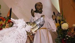 ازدواج یک مکزیکی با تمساح!+عکس اردواج با تمساح