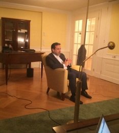 معضل کنونی اصل همزمانی اقدامات دو طرف است/ تحقیق و توسعه از موارد مورد اختلاف است عراقچی//