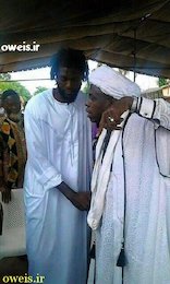 مهاجم سابق رئال مادرید مسلمان شد + عکس امانوئل آدبایور