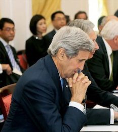 دبه جدید آمریکایی ها در مذاکرات/ مخالفت با لغو تحریمهای هستهای شورای امنیت جان کری//