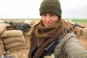 مانکن زن مبارزه با داعش