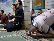 احیای شب بیست‌وسوم رمضان در کانون اصلاح و تربیت تهران
