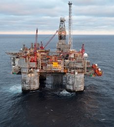 رانت پنهان در اجاره دکلهای نفتی؛ از گم شدن سالانه ۱۰ دکل در آبهای ایران تا ورود دکل صهیونیستها دکل نفتی//