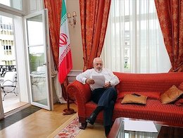 اتاق ظریف در هتل کوبورگ