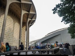 از بیدار شدن خواب بهاری تئاتر تا نخستینها در جشنوارهها تئاترشهر43