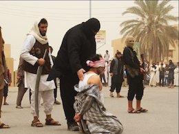 گردن زدن مرد سوری به دست داعش+تصاویر(۱۸+) جنایت داعش