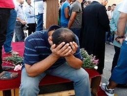 چرا پدر سوری دخترش را به دریا انداخت؟ مرد سوری