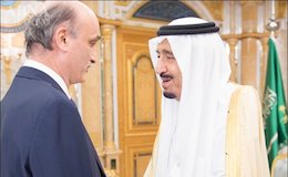 دیدار سمیر جعجع با پادشاه سعودی+عکس دیدار سمیر جعجع با پادشاه سعودی