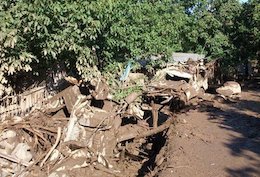 درددل مادری که جوانش را سیل برد  سیل در چالوس