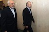 استقبال لاریجانی از ظریف