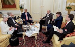 صدای بلند دیپلماسی آرام چهارده سال پس از ۱۱ سپتامبر  عکسهای دیده نشده از مذاکرات هسته ای وین