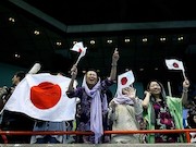 زنان ژاپنی در ورزشگاه آزادی