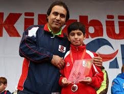 پسر ۱۱ ساله ایرانی دنیا را مبهوت کرد+عکس یادگار رستمی