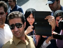 فیلمبرداری فاطمه هاشمی از برادرش/عکس  فاطمه هاشمی