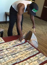 فخرفروشی ثروتمندترین ورزشکار+عکس فلوید میودر، ثروتمندترین ورزشکار جهان