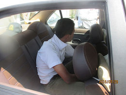 پسر تهرانی مادرش را گروگان گرفت!+تصاویر  گروگانگیری