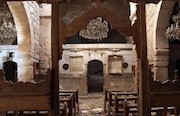 تخریب اثار باستانی توسط داعش