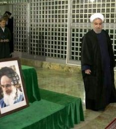 روحانی و هیأت دولت با آرمانهای امام راحل تجدید میثاق کردند/ راه امام یعنی اسلامیت و جمهوریت  روحانی//