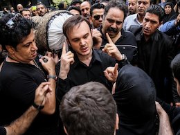 تشییع پیکر مرحوم علی طباطبائی