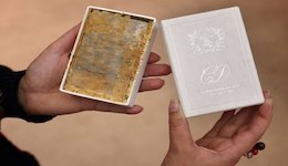 حراج کيک کپک زده عروس ملکه انگليس!!!+عکس حراج کیک عروس ملکه