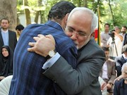 صادق خرازی در آغوش ظریف