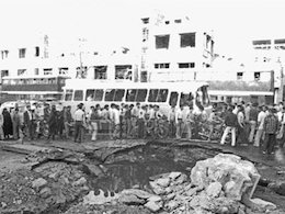 انفجار بمب در خیابان خیام تهران/عکس انفجار بمب در خیابان خیام