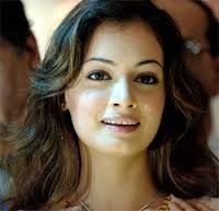 حضور ملکه زیبایی بالیوود در ایران +عکس ديا ميرزا