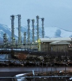 موافقت ایران با بازطراحی رآکتور اراک دستاوردی بزرگ بود/ بازسازی دوباره یک دهه زمان می برد اراک//