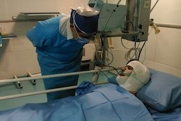 عیادت وزیر بهداشت از طلایی + عکس سردار طلایی