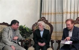 عیادت وزیر ارشاد از شاعر انقلابی+عکس  عیادت وزیر ارشاد از سبزواری