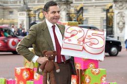 جشن تولد"مستربین"در کاخ باکینگهام  تولد مستر بین