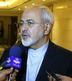 پیگیریهای سیاسی و حقوقی حادثه منا در دستورکار است/ تعهد کری به انجام وظایف خود در برجام ظریف//