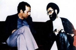 دیدار خودمانی یک خلبان با رهبر انقلاب/عکس شهید فکوری و رهبرانقلاب